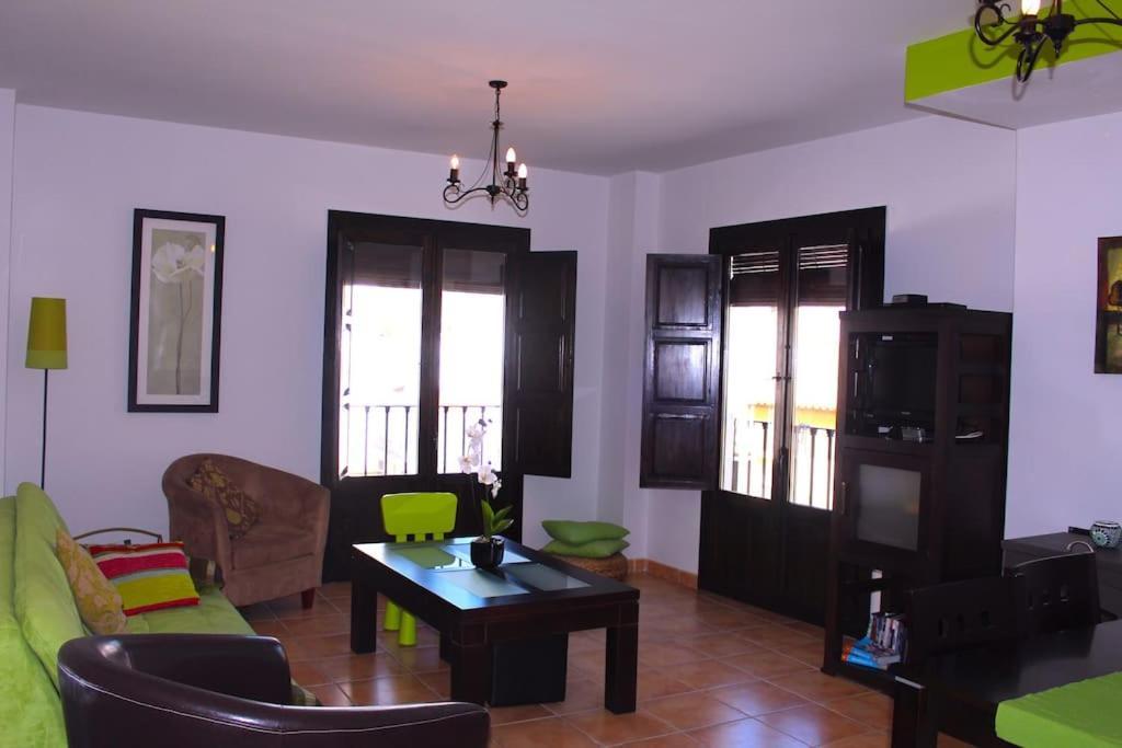 Boutique Style Apartment In Velez De Benaudalla - Near Salobrena Екстериор снимка