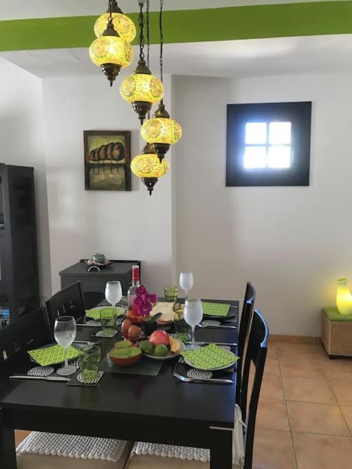 Boutique Style Apartment In Velez De Benaudalla - Near Salobrena Екстериор снимка